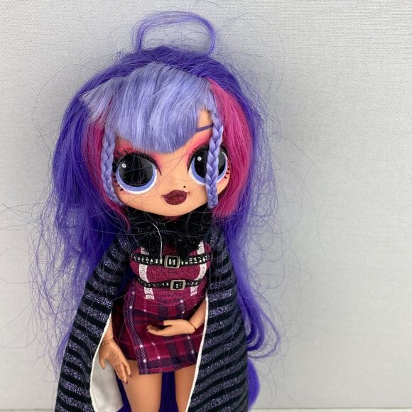 LOL Surprise OMG Shadow Winter Disco Doll Purple Pink Lace Up Shoes Kids Toy - Picture 2 of 6